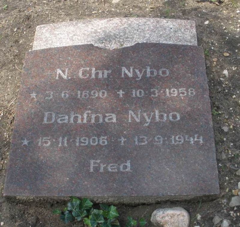 Dahfna  Nybo .JPG
